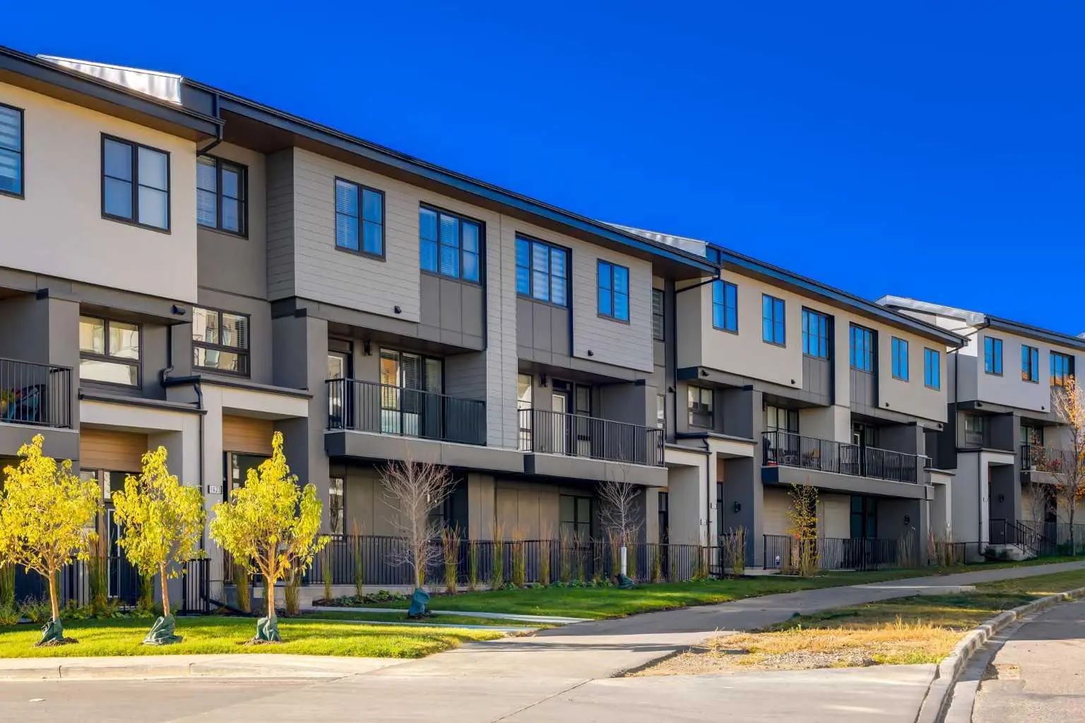 1469 Na'a Drive Southwest, Calgary – Residential Row/Townhouse Listing Photo 34
