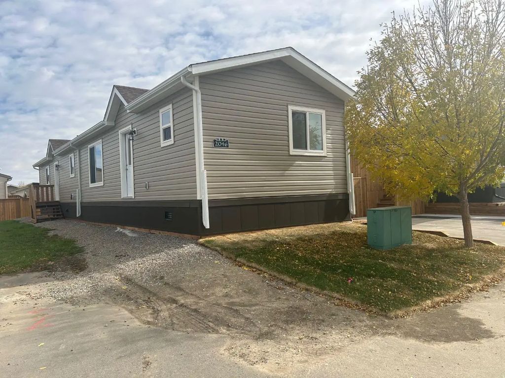 2046 Sunflower Crescent , Coaldale