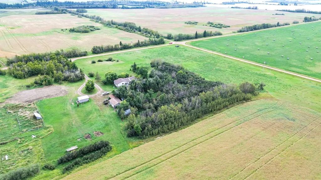  17072 Twp 41-2  , Rural Stettler No. 6, County of