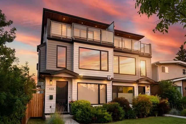422 6a Street Ne, Calgary