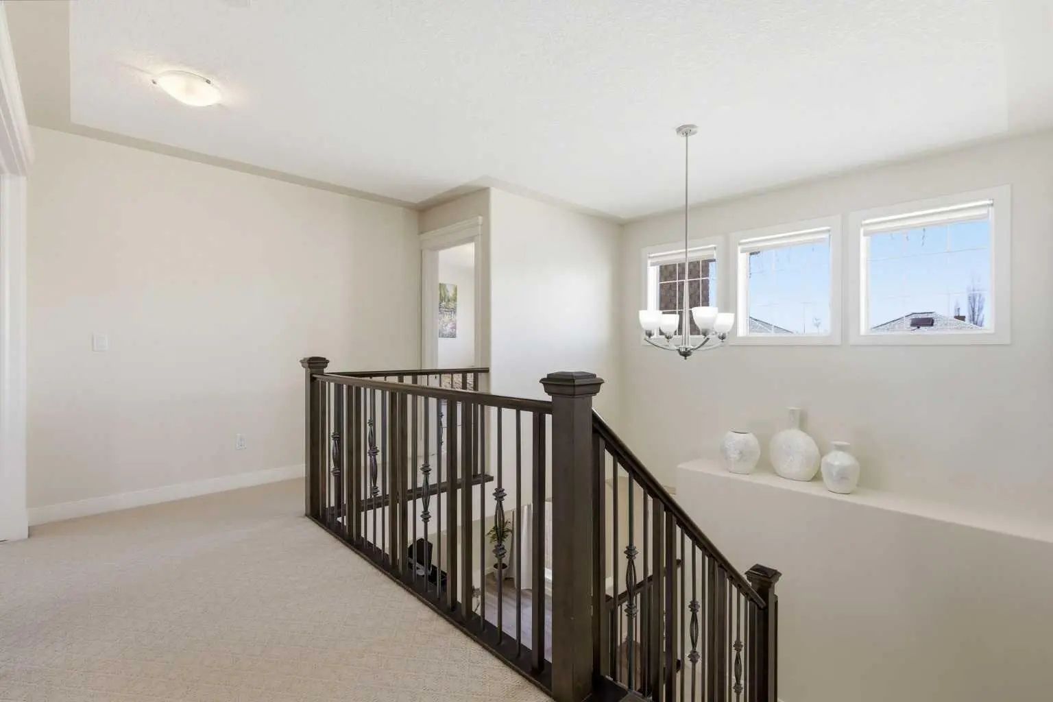 18 Royal Crest Way Northwest, Calgary – Residential Detached Listing Photo 24