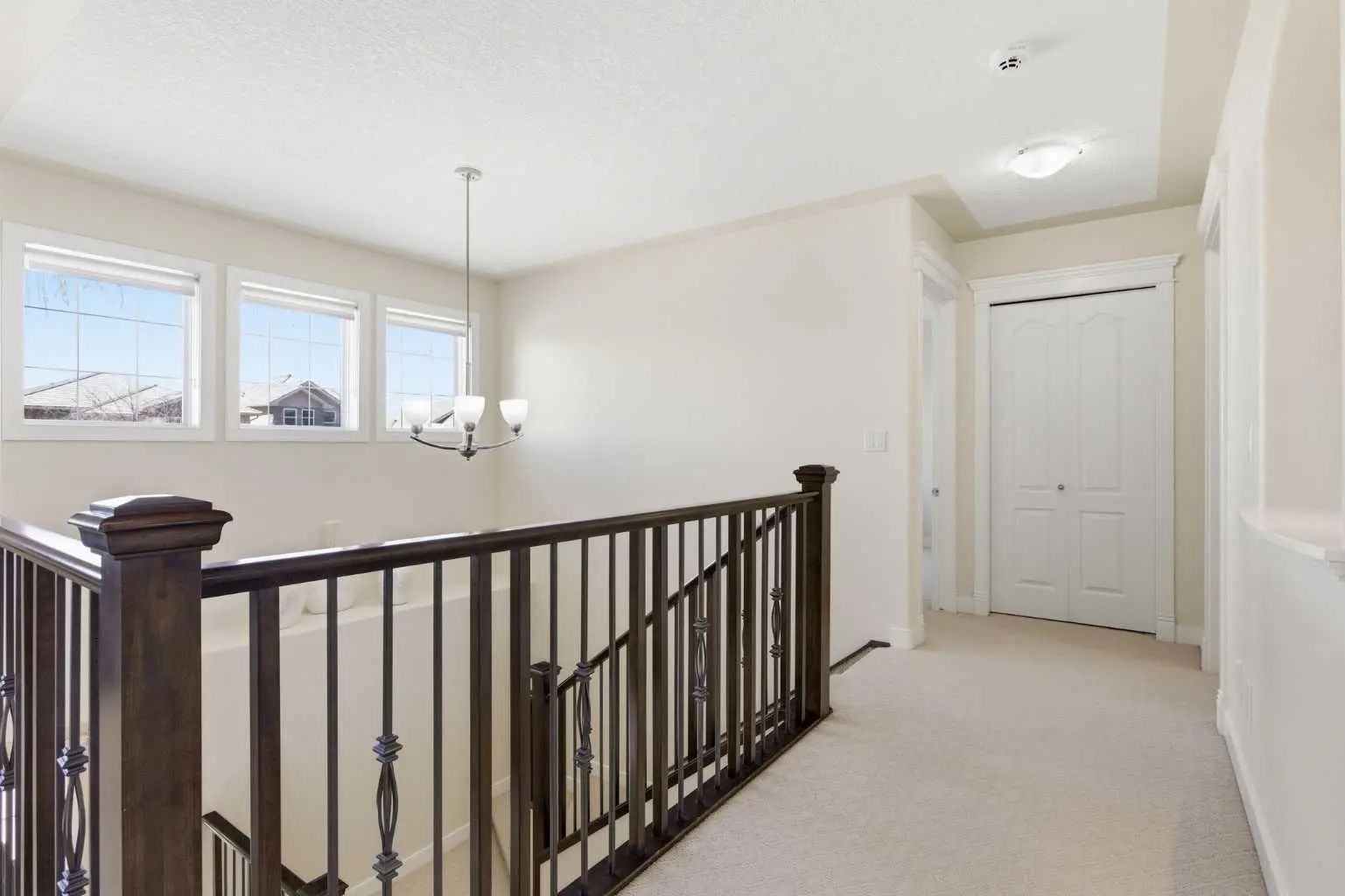 18 Royal Crest Way Northwest, Calgary – Residential Detached Listing Photo 25