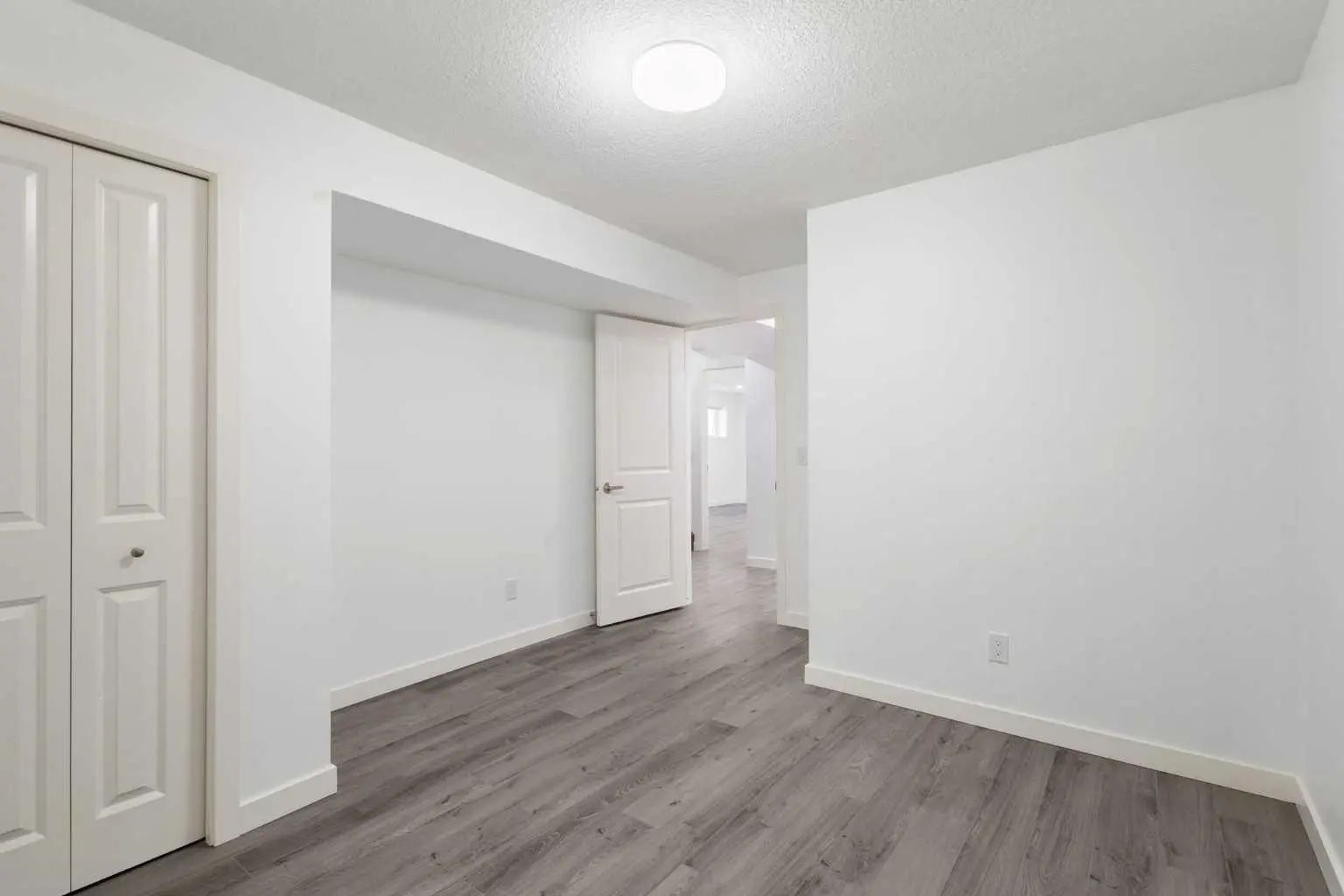 6008 Dalgetty Drive Northwest, Calgary – Residential Detached Listing Photo 28
