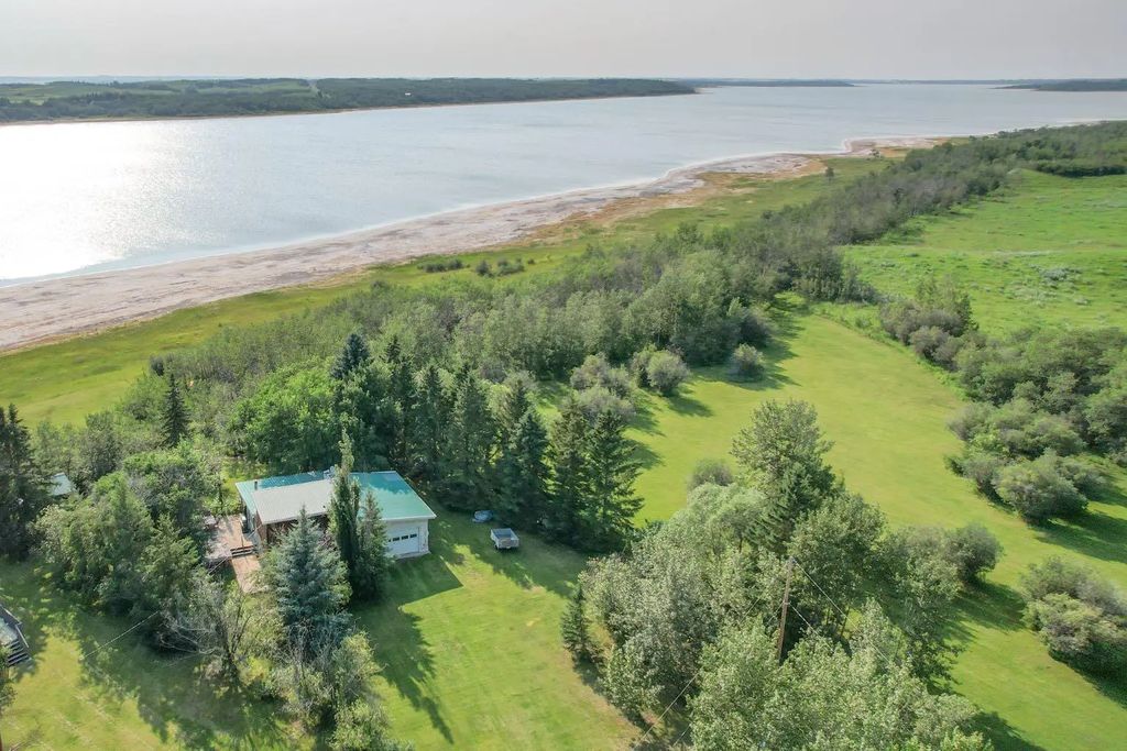 126 43182 Range Road 214  , Rural Camrose County
