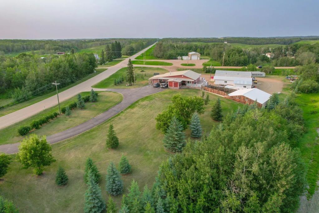 42077 Range Road 213 Street , Rural Camrose County