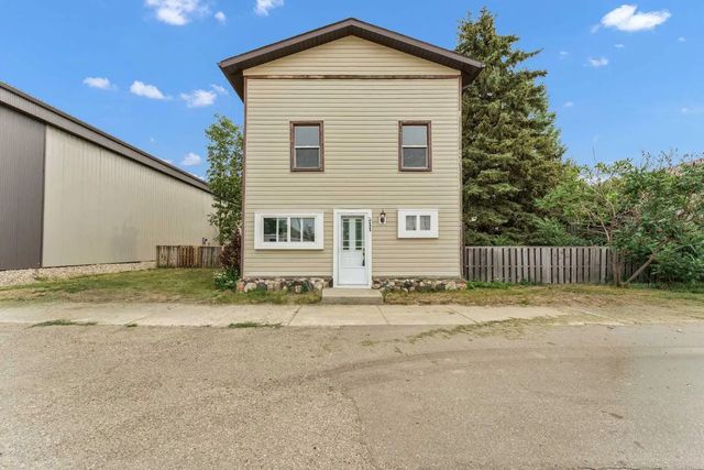 211 Main Street , Burdett