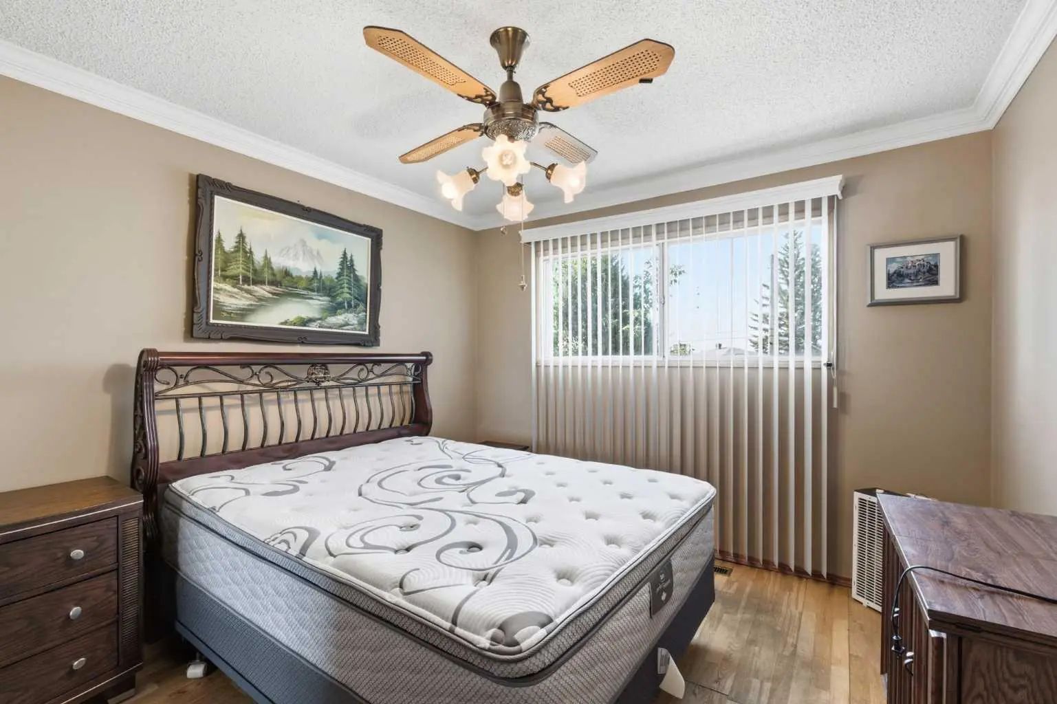 16 Dalroy Crescent Northwest, Calgary – Residential Detached Listing Photo 10