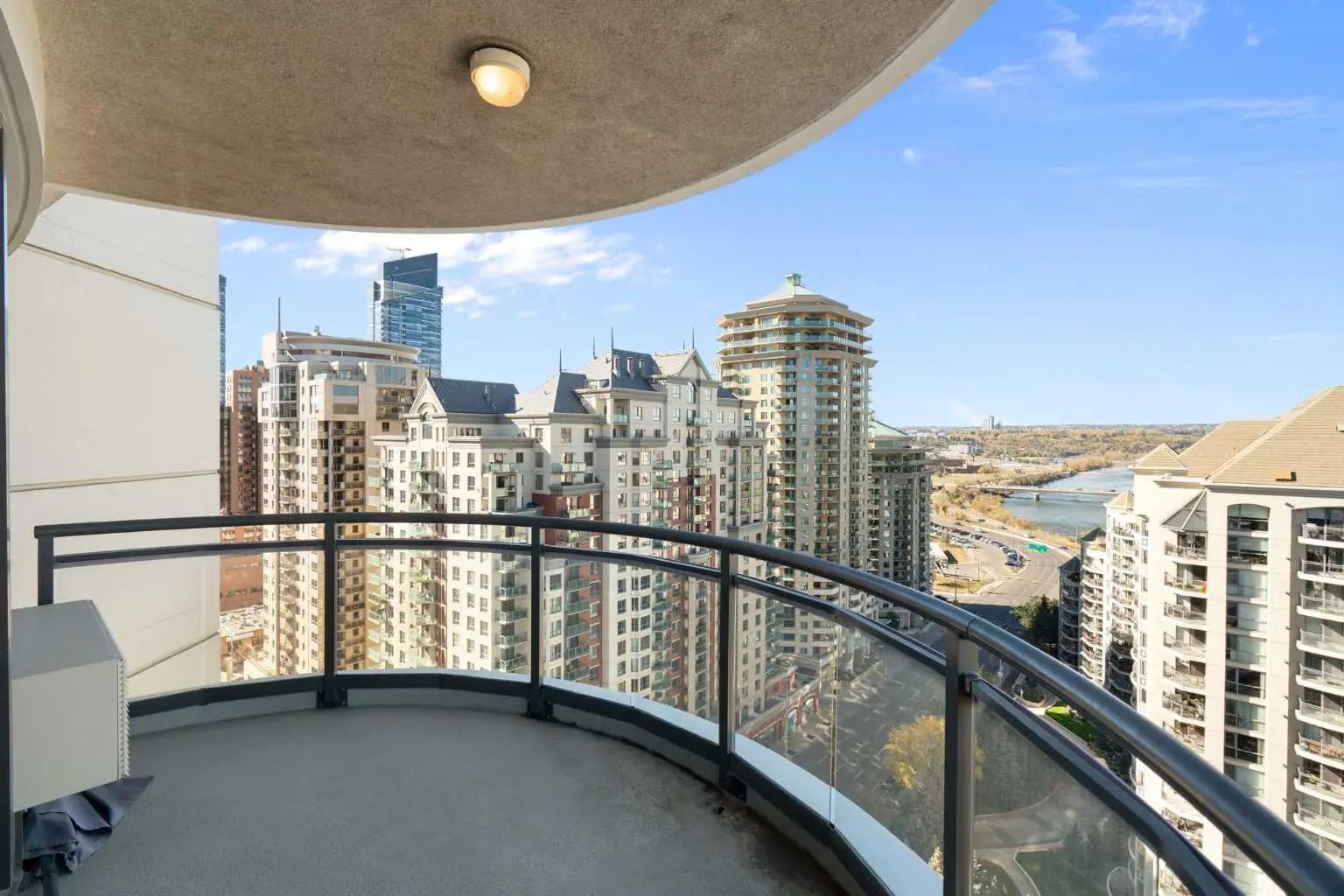 1901 1088 6 Avenue Southwest, Calgary – Residential Apartment Listing Photo 6