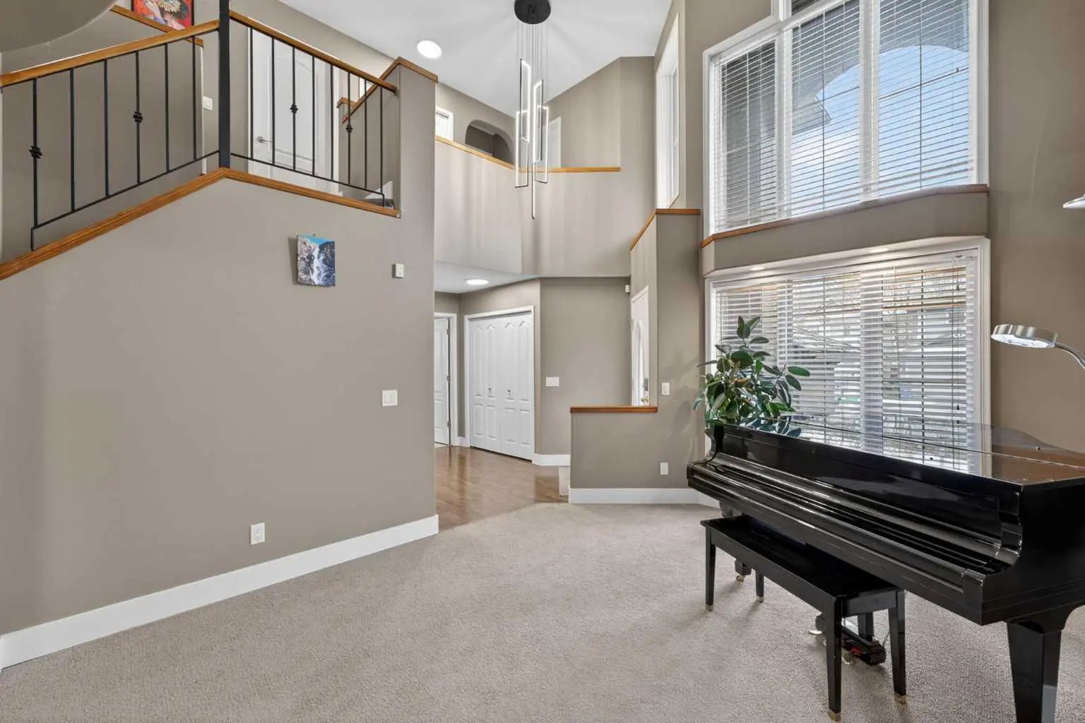 111 Valley Ponds Crescent Northwest, Calgary – Residential Detached Listing Photo 15