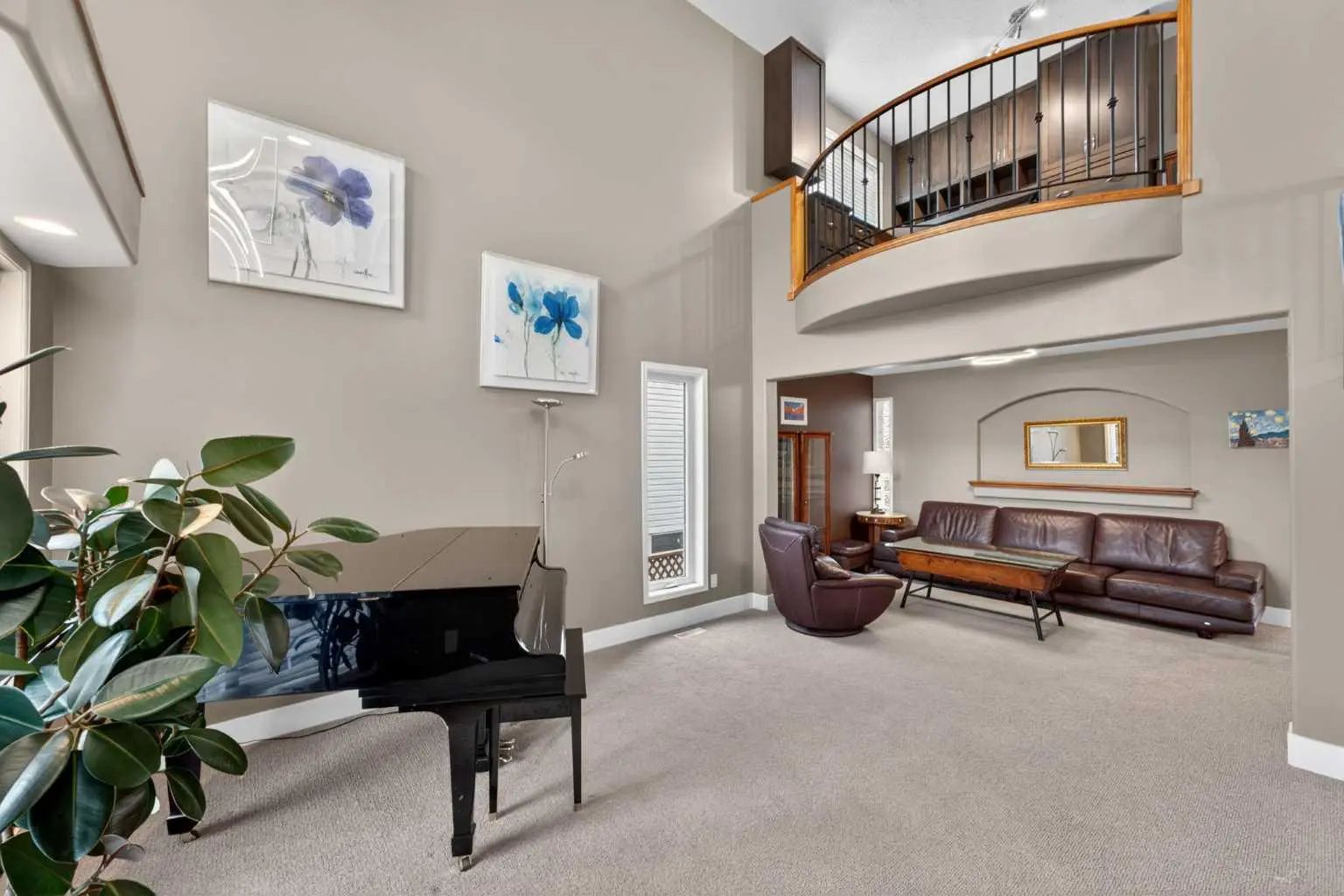 111 Valley Ponds Crescent Northwest, Calgary – Residential Detached Listing Photo 3
