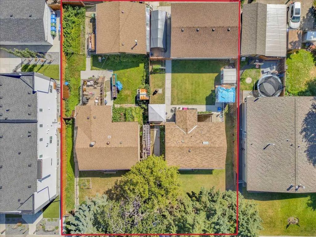 6131 33 Avenue Nw, Calgary