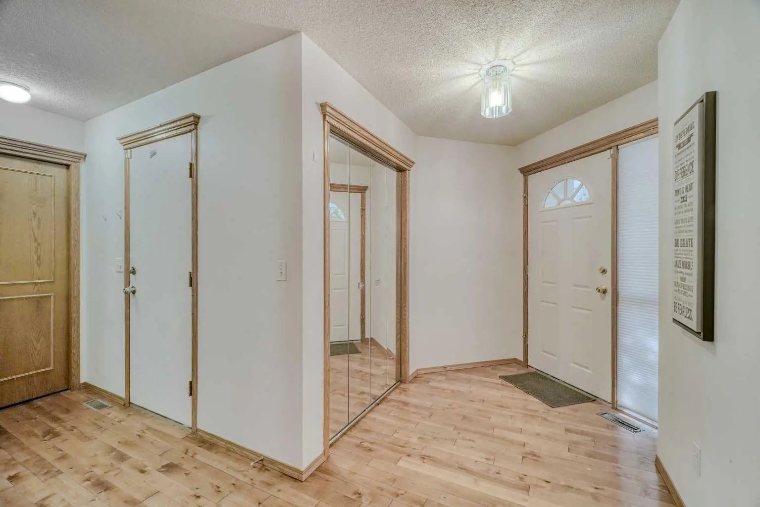 10057 Hamptons Boulevard Northwest, Calgary – Residential Detached Listing Photo 3