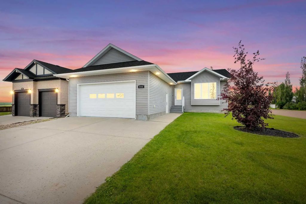 4725 54 Avenue , Kitscoty