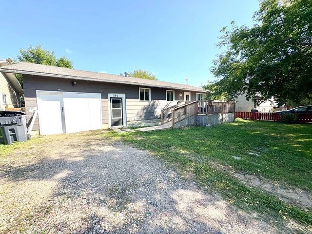 202 4 Avenue , Marwayne