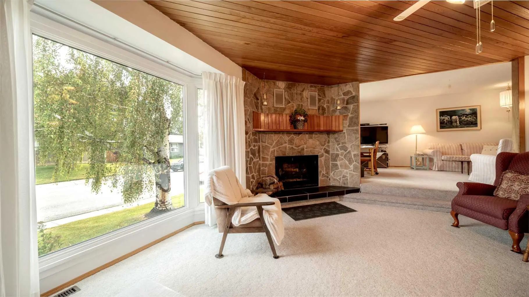 5015 Marchand Crescent Northeast, Calgary – Residential Detached Listing Photo 3
