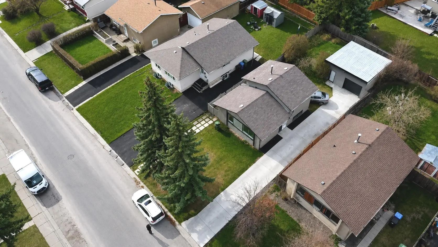 6420 26 Avenue Northeast, Calgary – Residential Detached Listing Photo 2