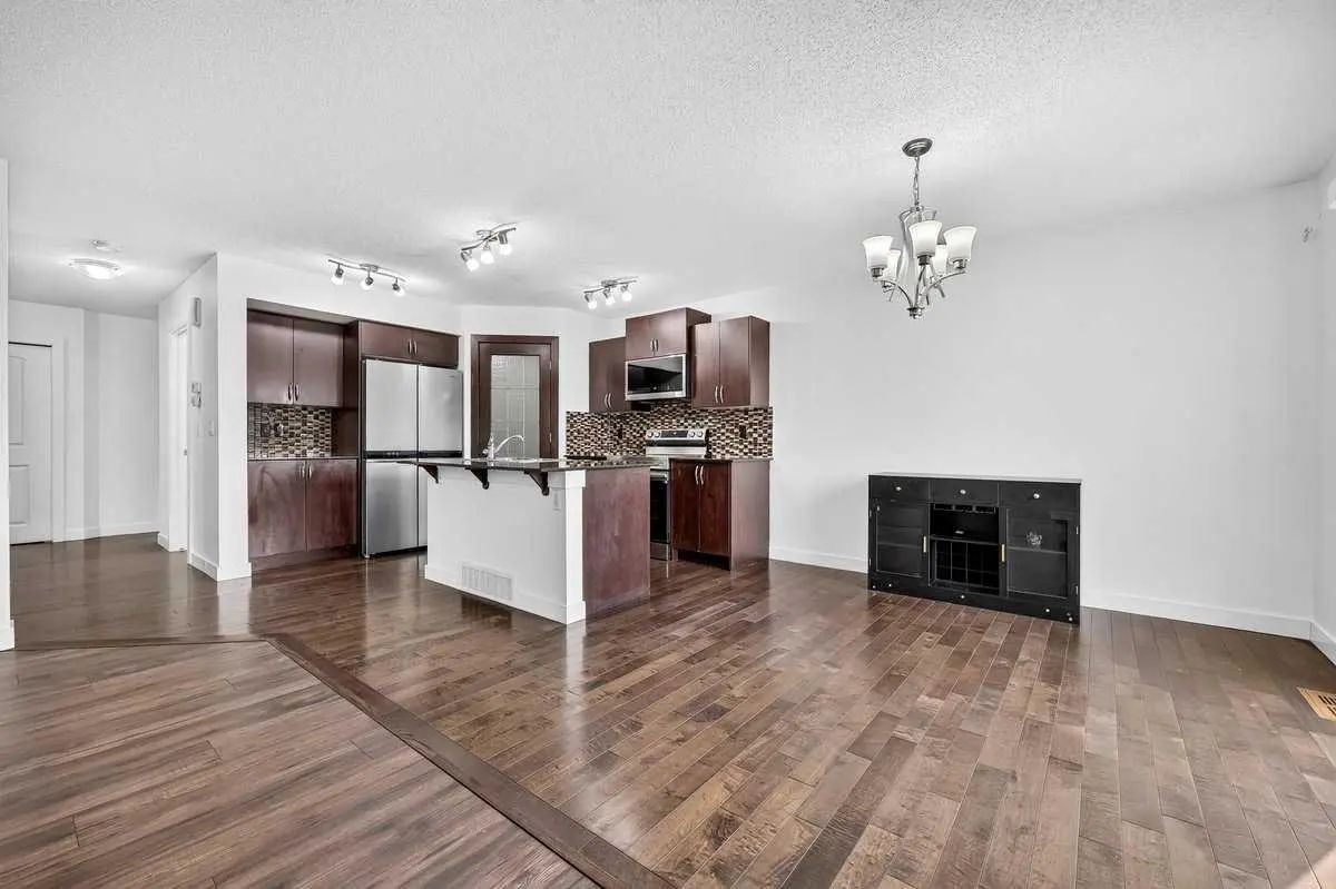 377 Panora Way Northwest, Calgary – Residential Detached Listing Photo 10