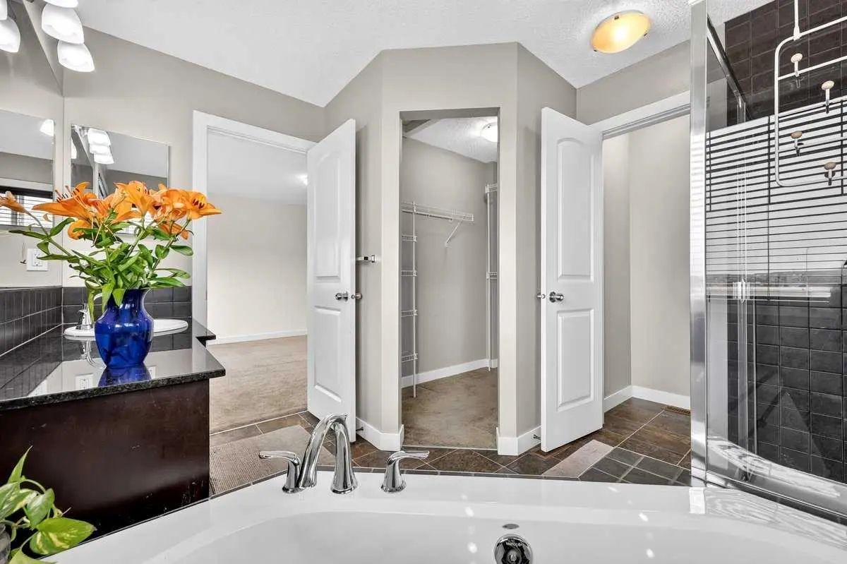 377 Panora Way Northwest, Calgary – Residential Detached Listing Photo 21