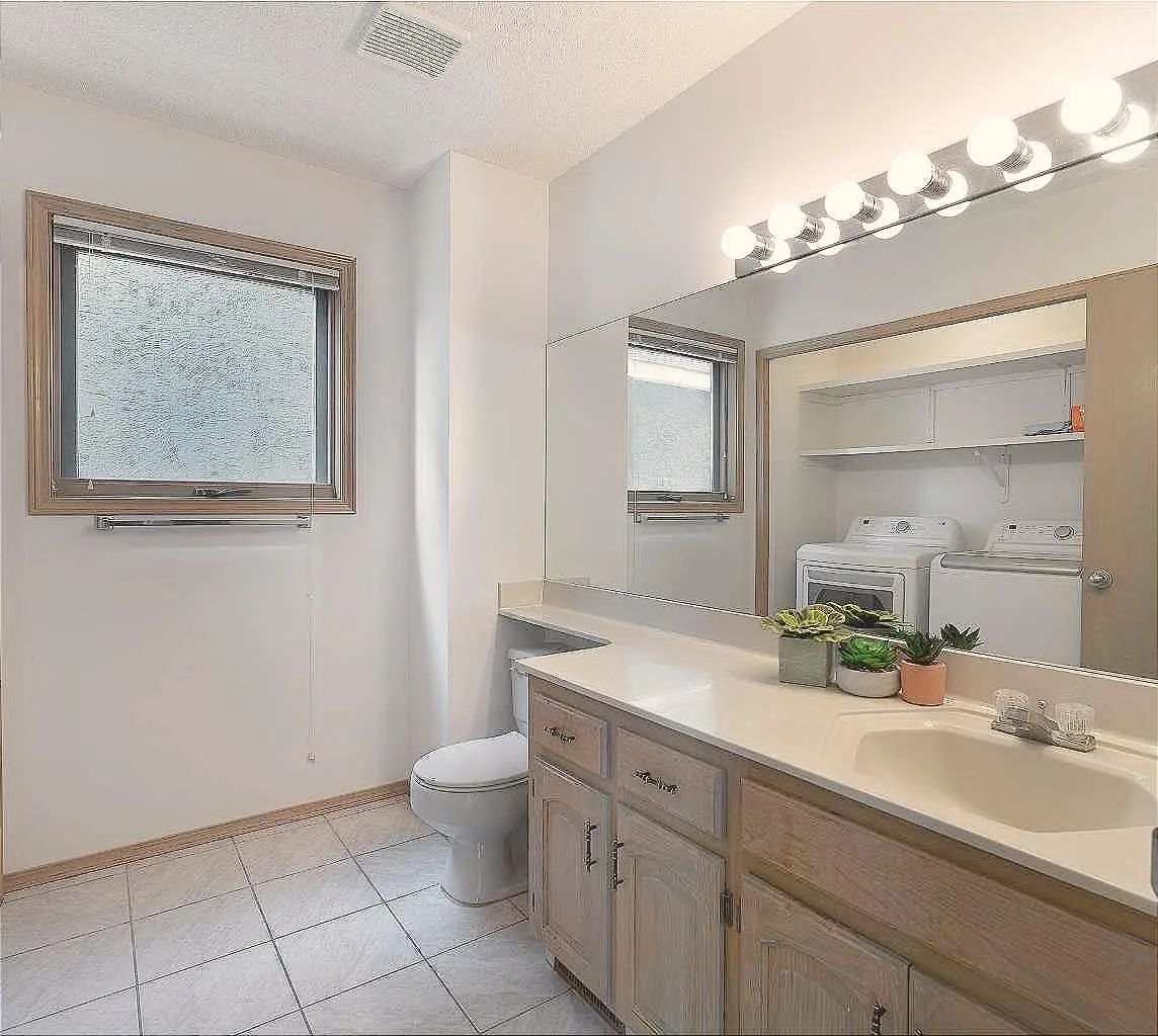 140 Santana Mews Northwest, Calgary – Residential Detached Listing Photo 11