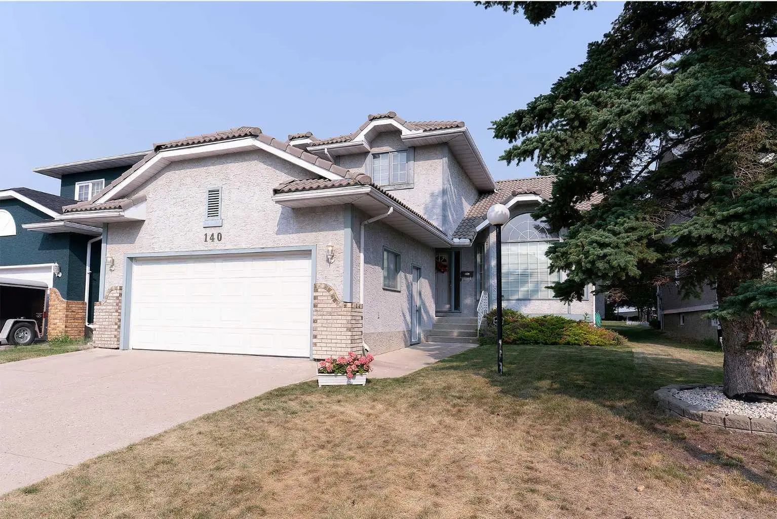 140 Santana Mews Northwest, Calgary – Residential Detached Listing Photo 2