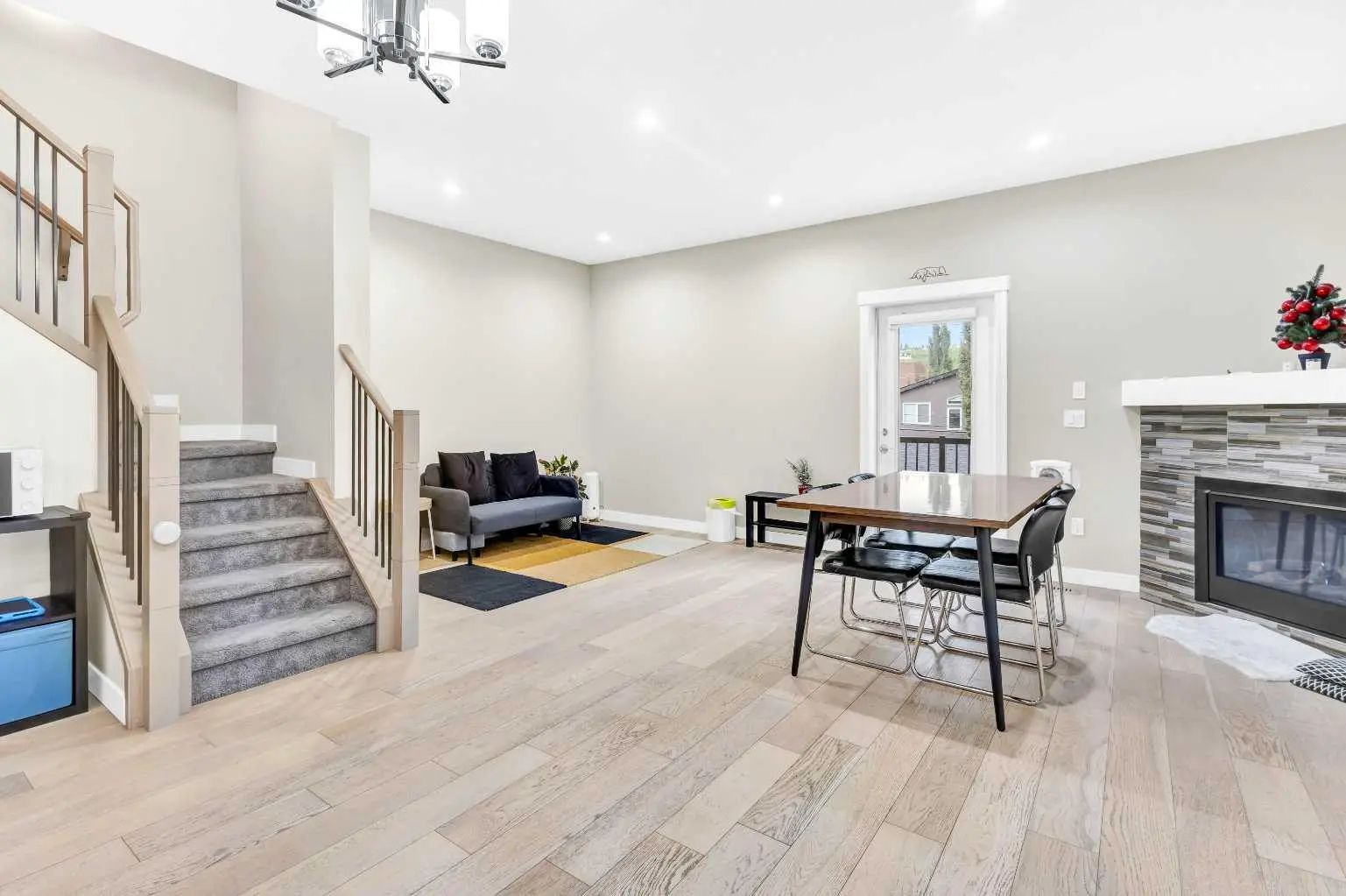 #2 4519 Bowness Road Northwest, Calgary – Residential Row/Townhouse Listing Photo 4