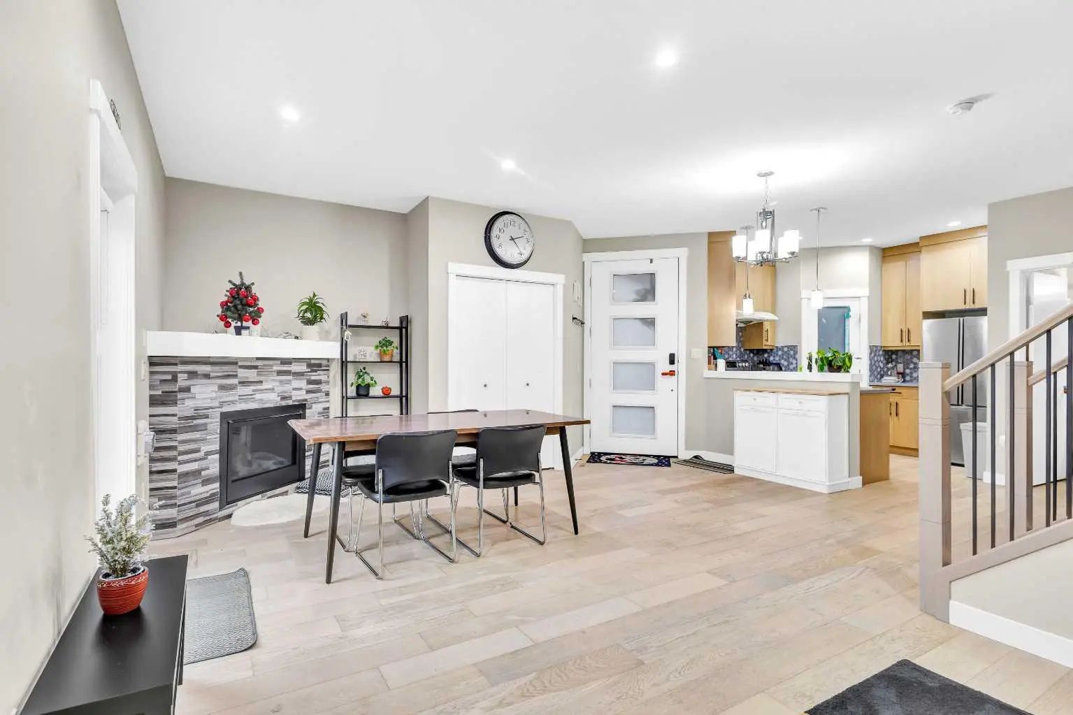 #2 4519 Bowness Road Northwest, Calgary – Residential Row/Townhouse Listing Photo 8