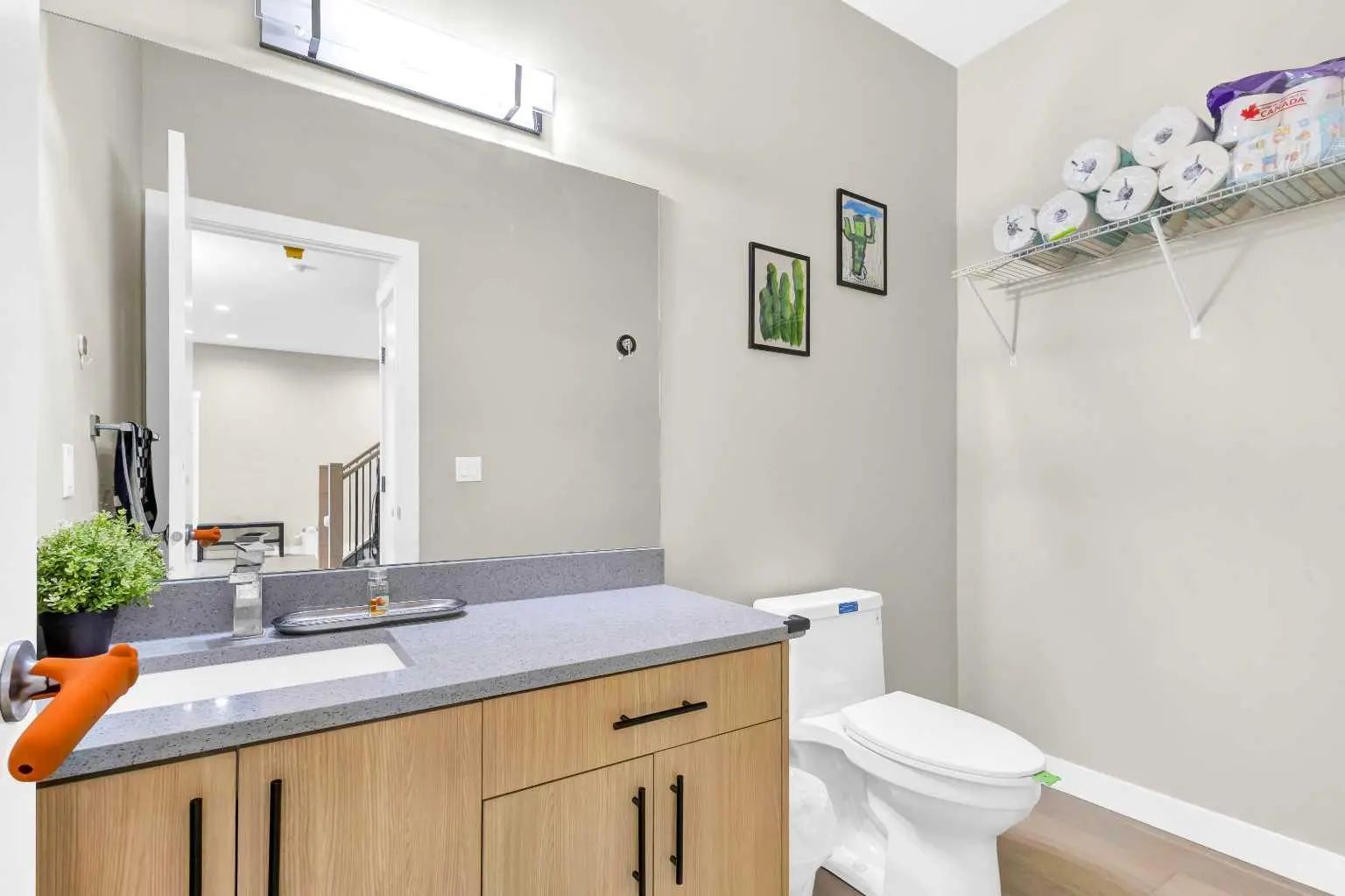#2 4519 Bowness Road Northwest, Calgary – Residential Row/Townhouse Listing Photo 9