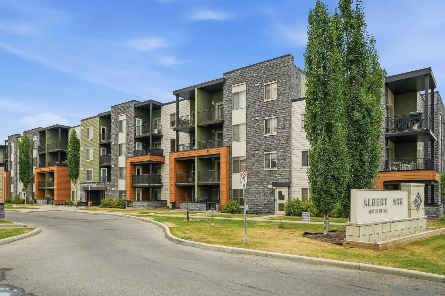 2201 1317 27 Street Southeast, Calgary – Residential Apartment Listing Photo 2