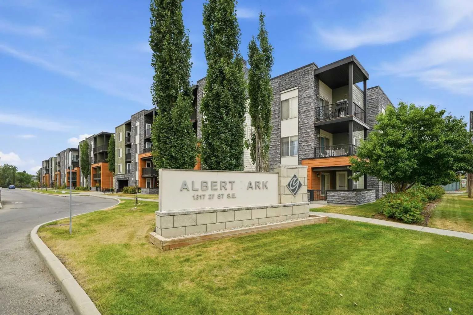 2201 1317 27 Street Southeast, Calgary – Residential Apartment Listing Photo 3