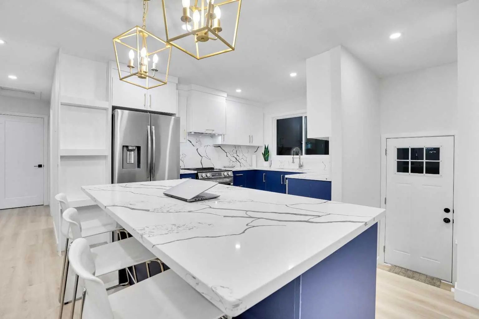 52 Franklin Drive Southeast, Calgary – Residential Detached Listing Photo 10
