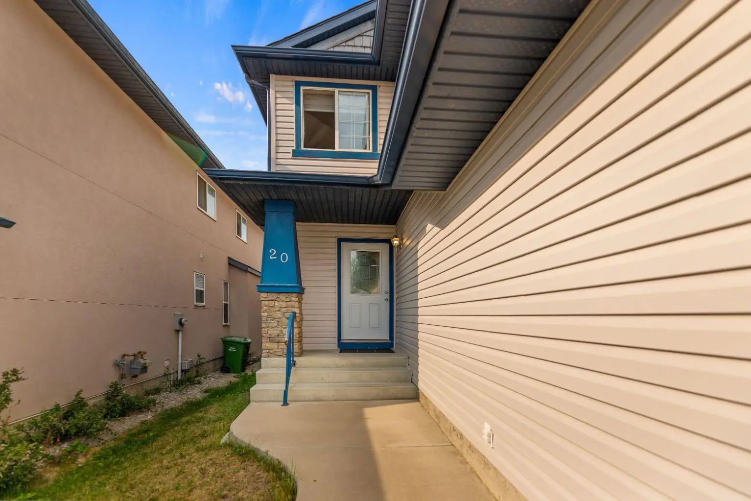 20 Saddlecrest Terrace Northeast, Calgary – Residential Detached Listing Photo 2