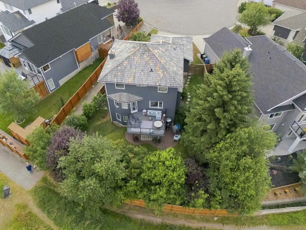 122 Sceptre Close Nw, Calgary