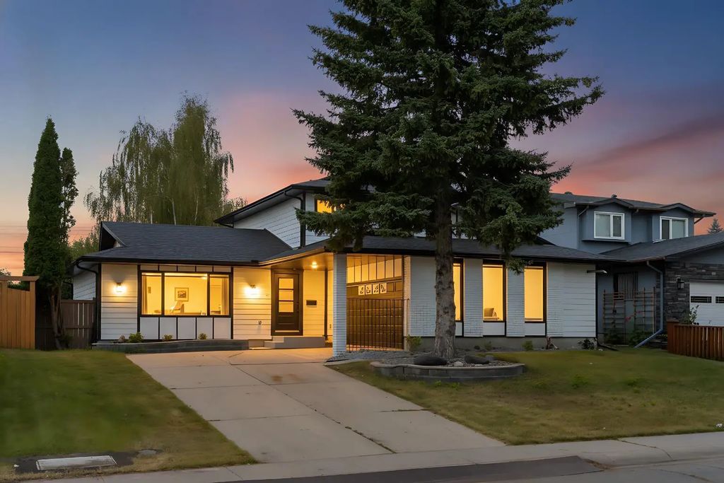 816 Lake Ontario Drive Se, Calgary