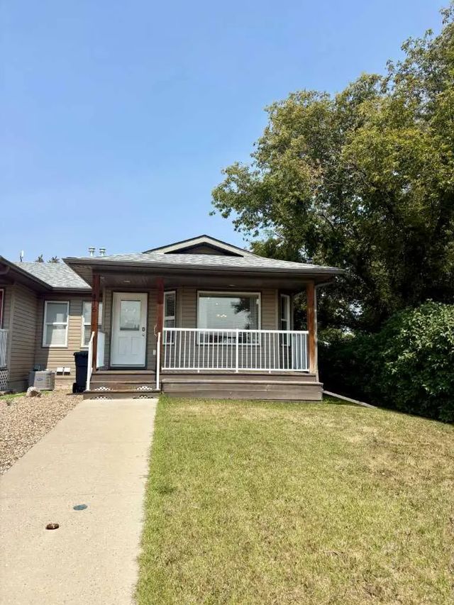 416 3 Avenue , Bassano