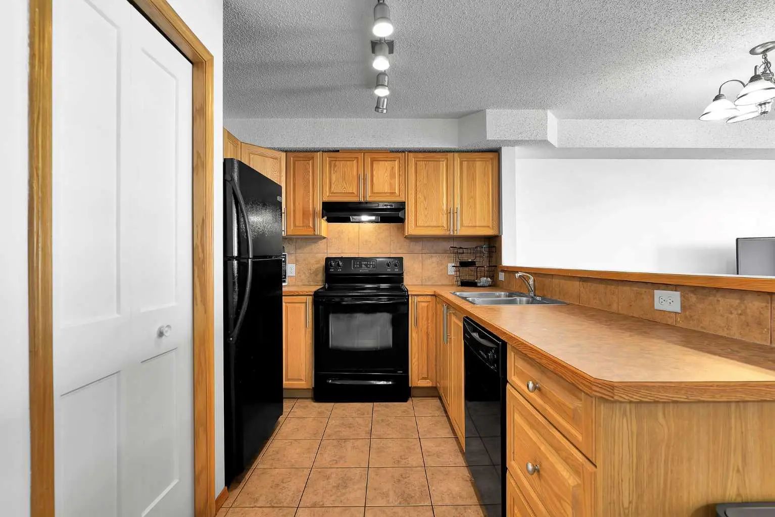 218 92 Saddletree Court Northeast, Calgary – Residential Apartment Listing Photo 5