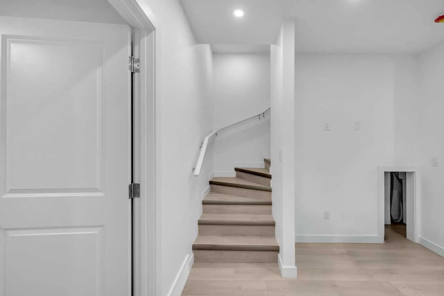 84 Savanna Place Northeast, Calgary – Residential Semi Detached (Half Duplex) Listing Photo 34