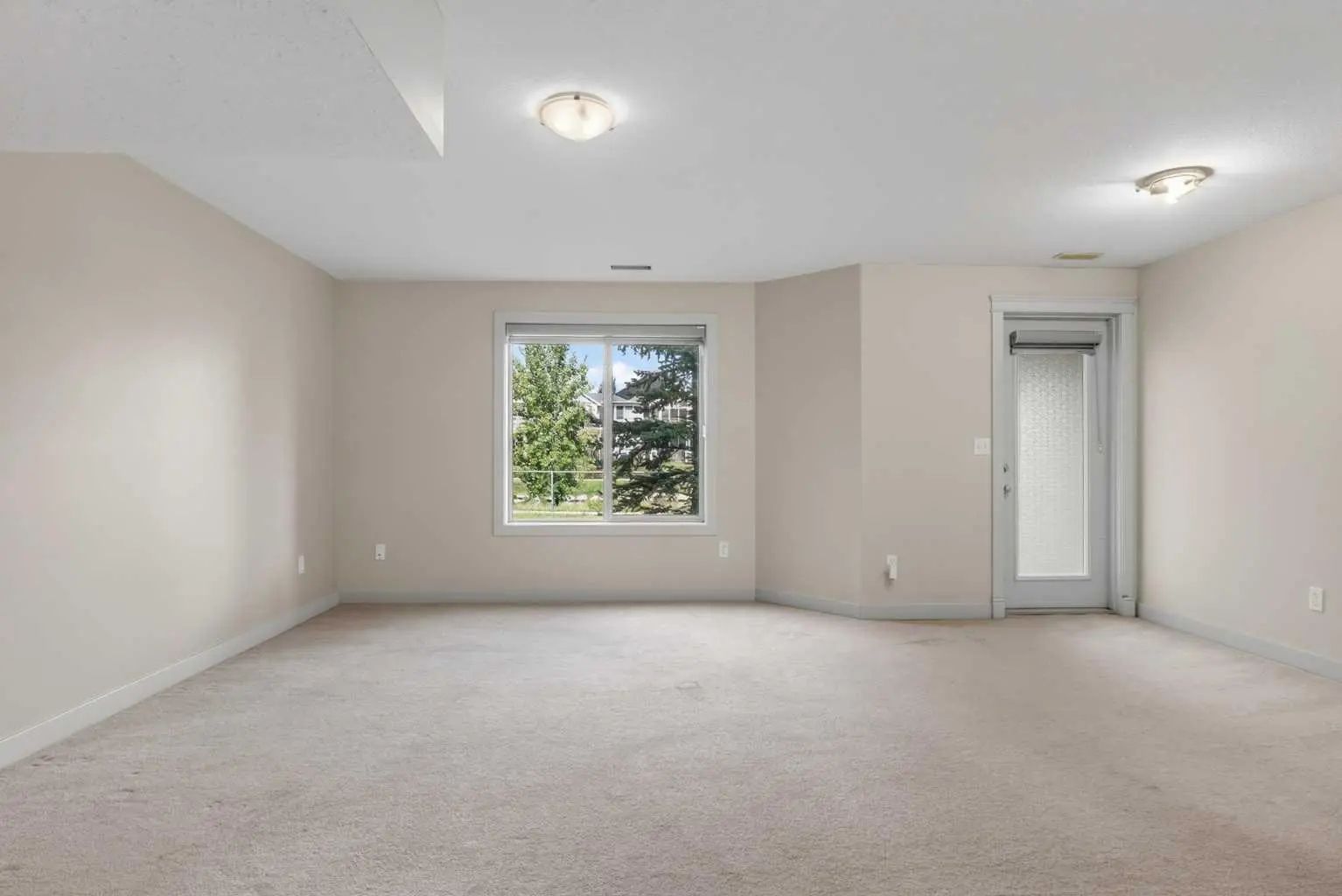 224 Bayside Point Southwest, Airdrie – Residential Row/Townhouse Listing Photo 34