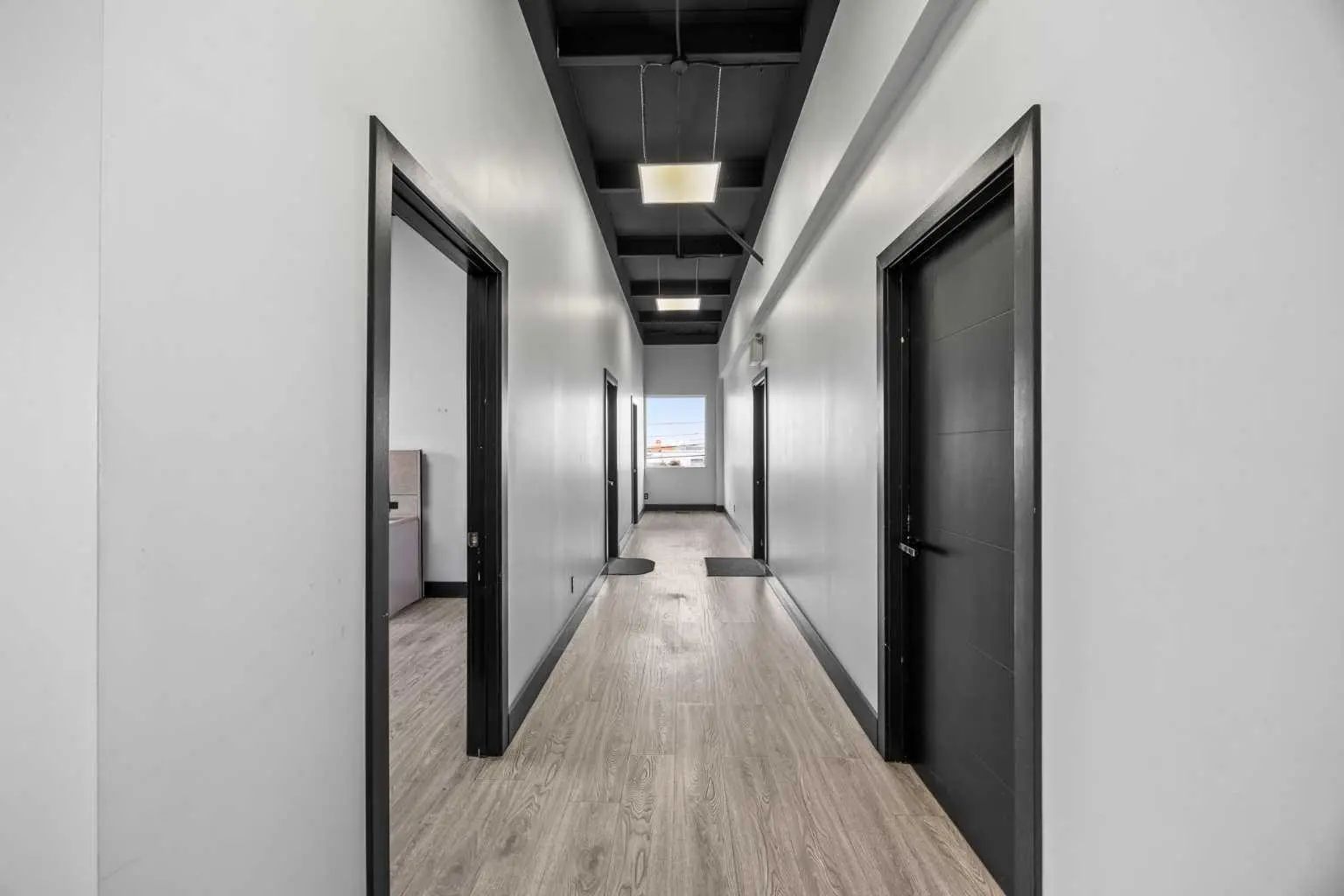 2341 20 Avenue Northeast, Calgary – Commercial Industrial Listing Photo 17
