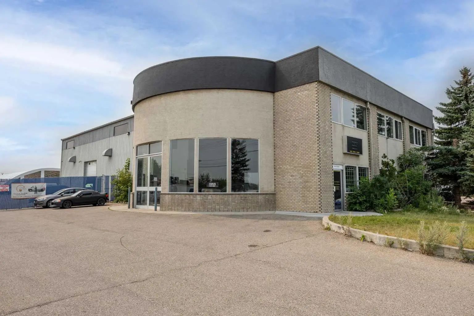 2341 20 Avenue Northeast, Calgary – Commercial Industrial Listing Photo 8