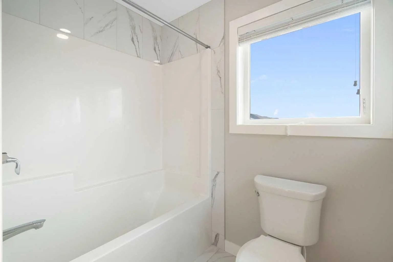 125 Corner Meadows Gate Northeast, Calgary – Residential Semi Detached (Half Duplex) Listing Photo 22