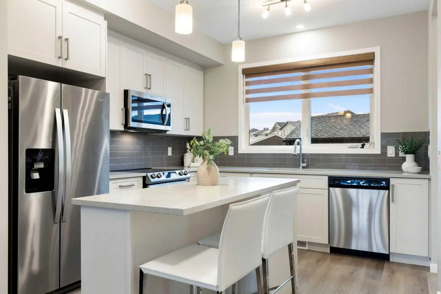 1021 Mahogany Boulevard Southeast, Calgary – Residential Semi Detached (Half Duplex) Listing Photo 6
