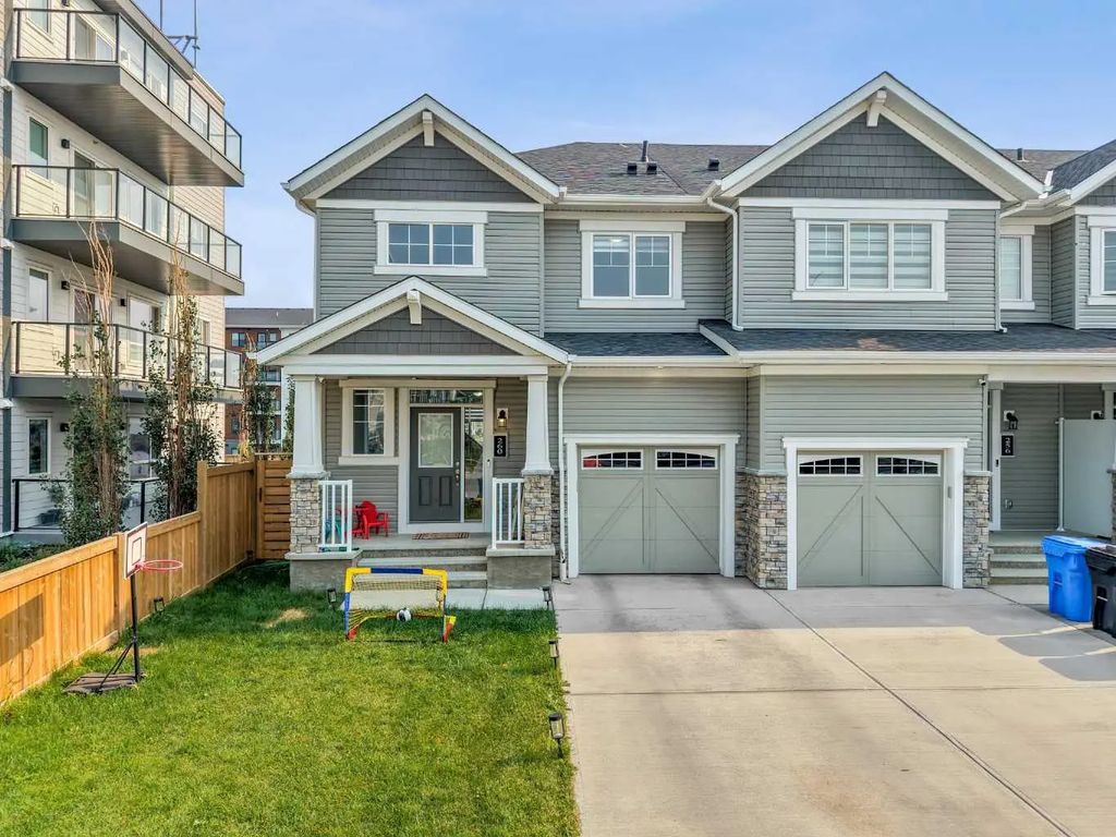 260 Carringham Way Nw, Calgary