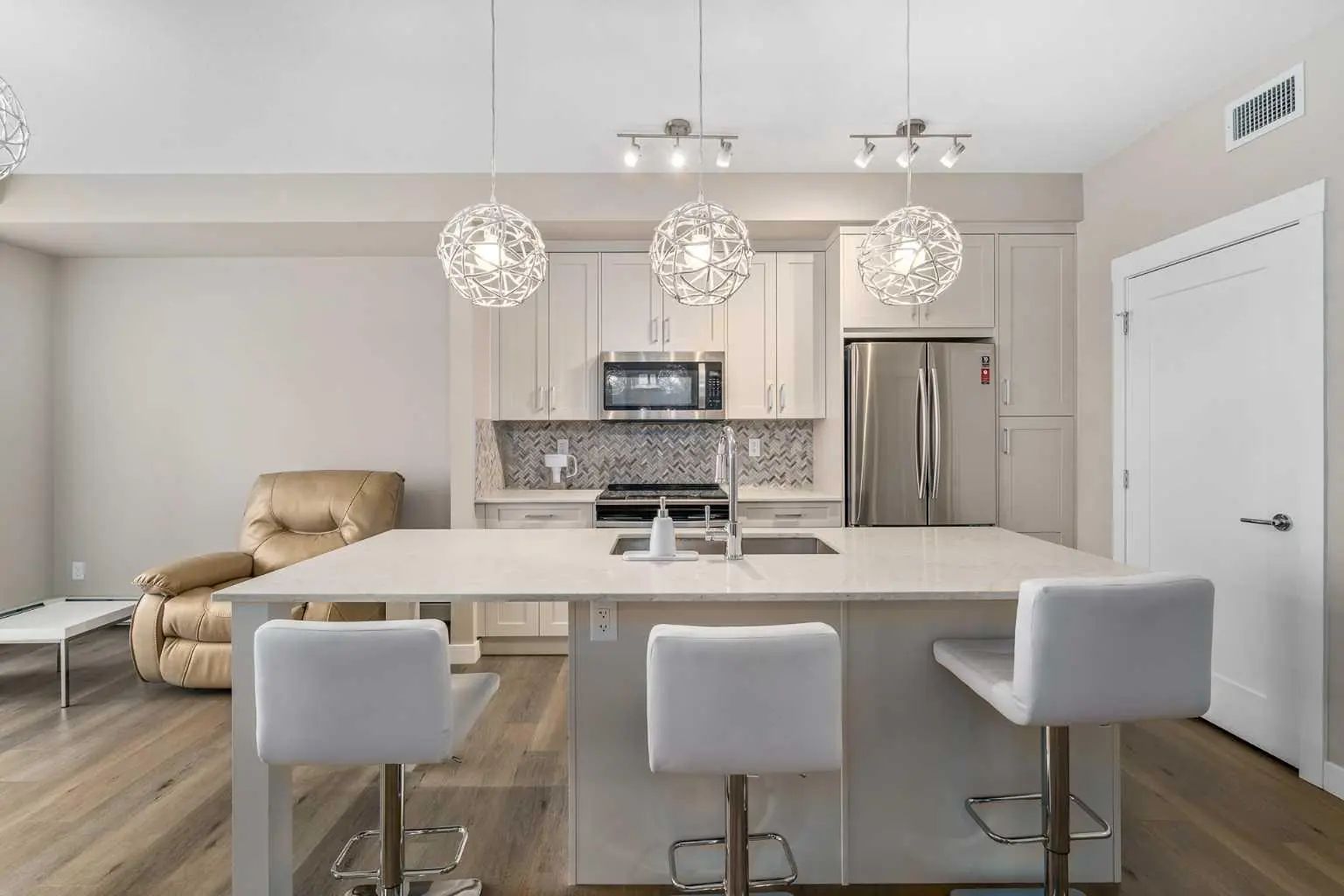 410 35 Walgrove Walk Southeast, Calgary – Residential Apartment Listing Photo 2
