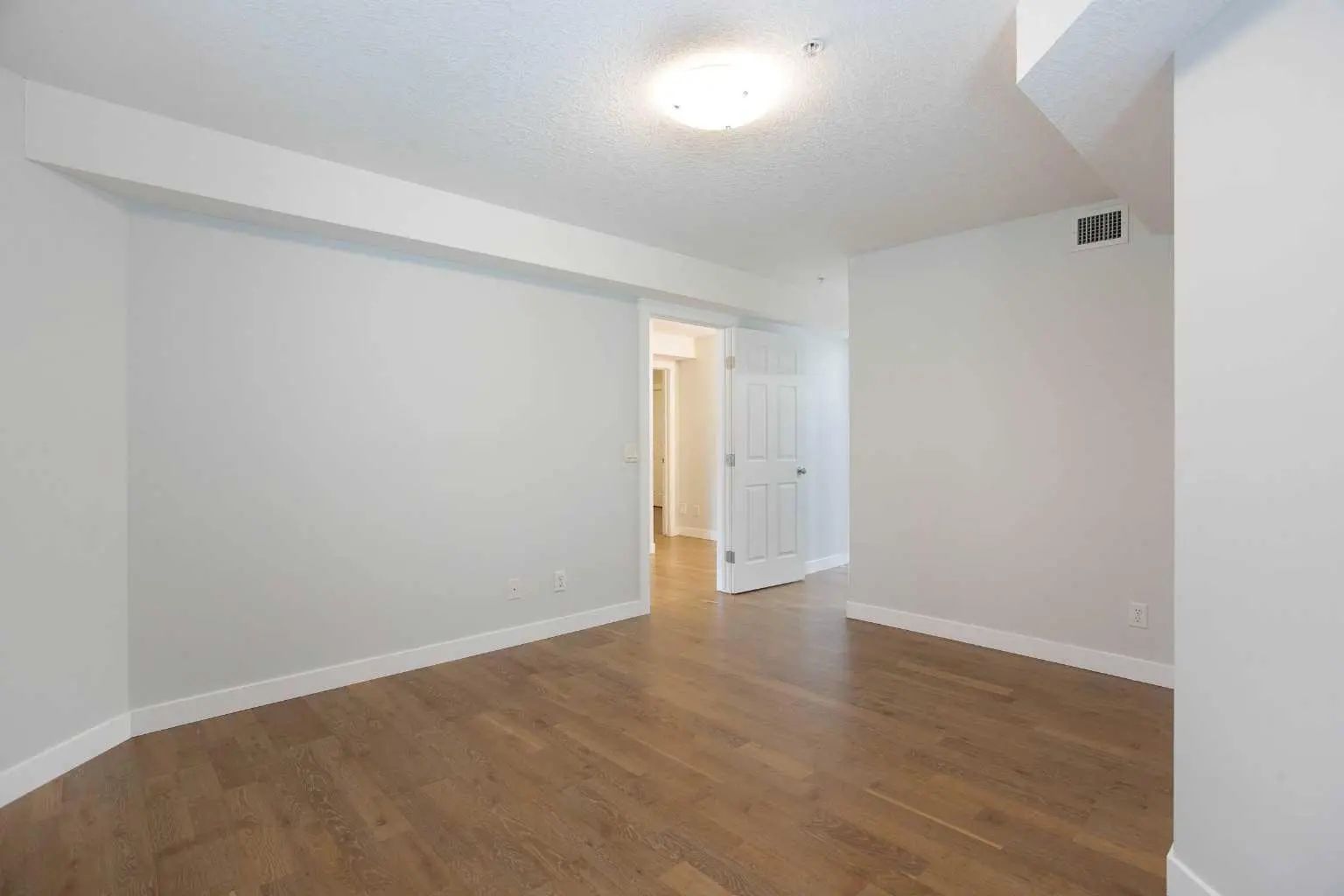 239 8535 Bonaventure Drive Southeast, Calgary – Residential Apartment Listing Photo 17