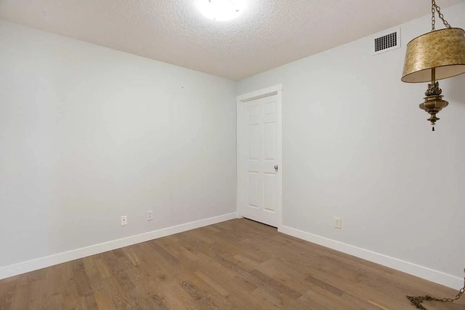 239 8535 Bonaventure Drive Southeast, Calgary – Residential Apartment Listing Photo 21