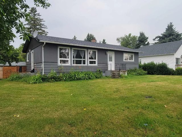 5502 51 Street , Castor