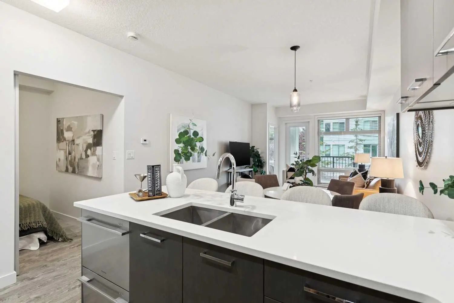 208 323 20 Avenue Southwest, Calgary – Residential Apartment Listing Photo 6