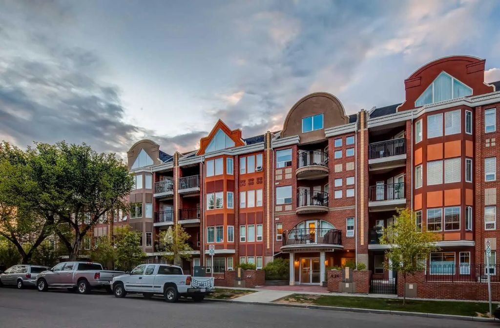 113 838 19 Avenue Sw, Calgary