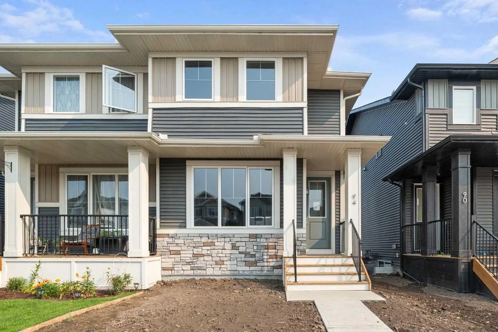 94 Sora Gardens Se, Calgary