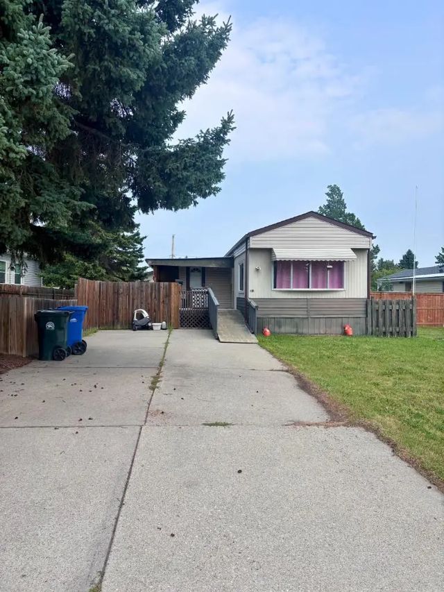 211 5 Street , Sundre